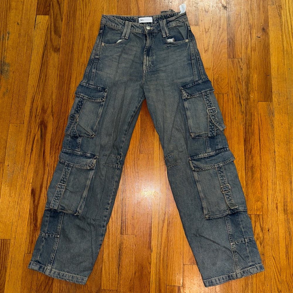 Zara Women’s Faded Blue Cargo Jeans